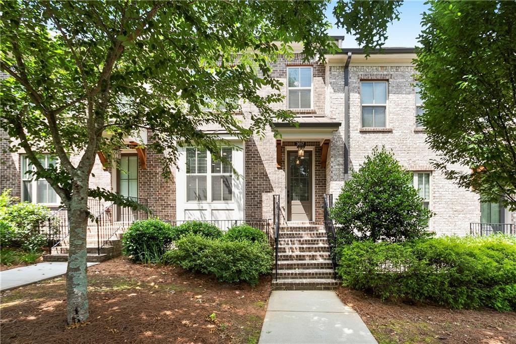 *MOVE IN READY* Welcome to this well-maintained 3-bedroom, 3.5-bath townhome located in a quiet, amenity-rich community in Suwanee, GA. Situated in the desirable Peachtree Ridge High School district, this home offers comfort, convenience, and a great location for families or professionals alike.
The spacious floor plan features a bright and open main level with a welcoming living area, a functional kitchen with ample cabinet space, and a separate dining area—ideal for everyday living and entertaining. Upstairs, you’ll find generously sized bedrooms and well-appointed bathrooms, including a half bath on the main level for guests.
Enjoy access to a wide range of community amenities, including a swimming pool, tennis courts, clubhouse, and scenic walking trails—all in a peaceful and well-kept neighborhood.
Located just minutes from shopping, dining, parks, and major commuter routes, this townhome is a perfect blend of tranquility and accessibility.
Don't miss out on this great opportunity to own in one of Suwanee’s most convenient and sought-after areas!