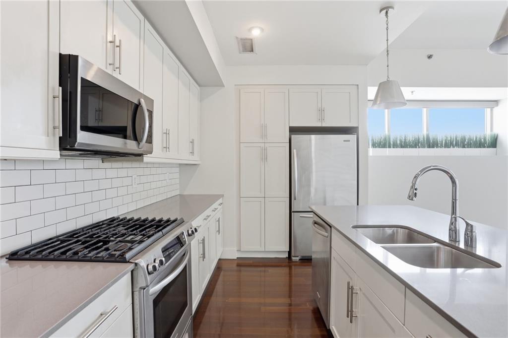 1100 Howell Mill Road NW 608