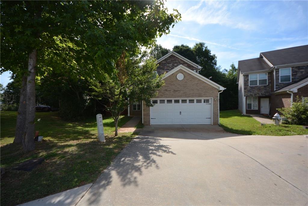 1550 Persimmon Trace