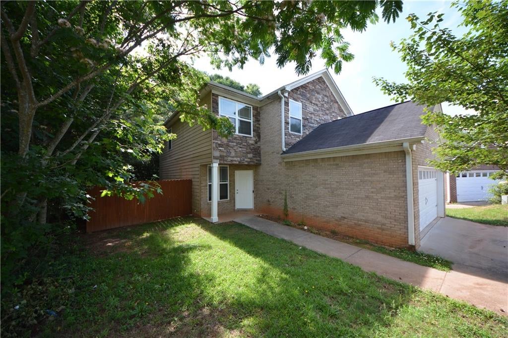 1550 Persimmon Trace