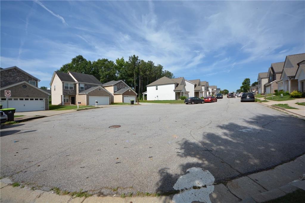 1550 Persimmon Trace