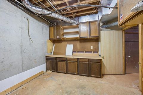 listing image 80