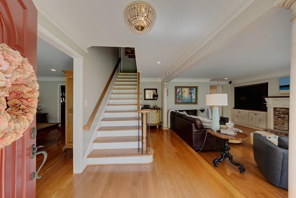 4002 Edgewood Court