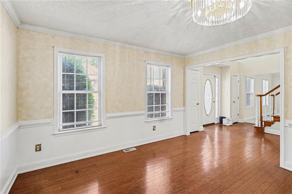 129 Crown Walk
