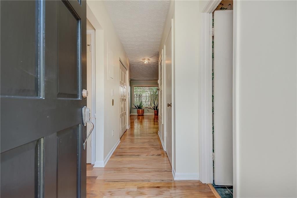 837 Heritage Square