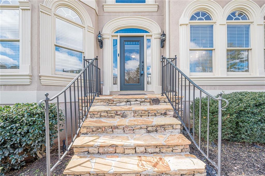 6270 Deerwoods Trail