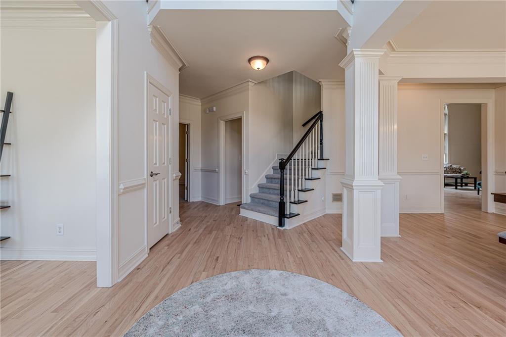 6270 Deerwoods Trail