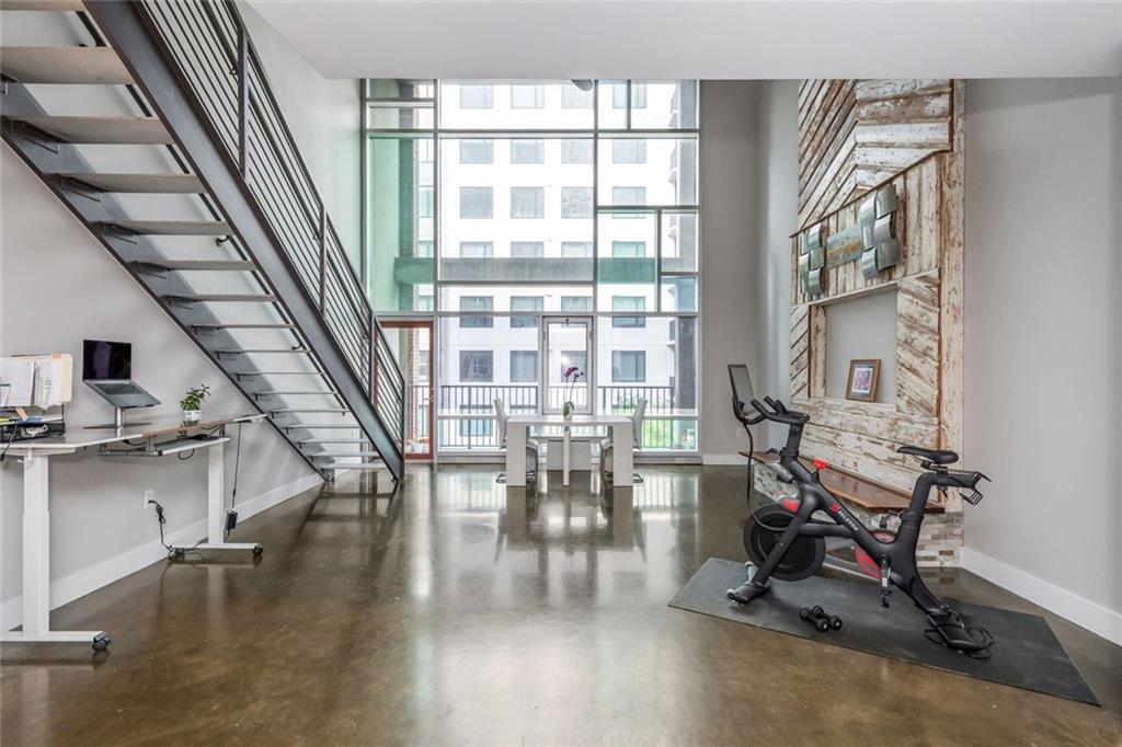 845 Spring Street NW 307