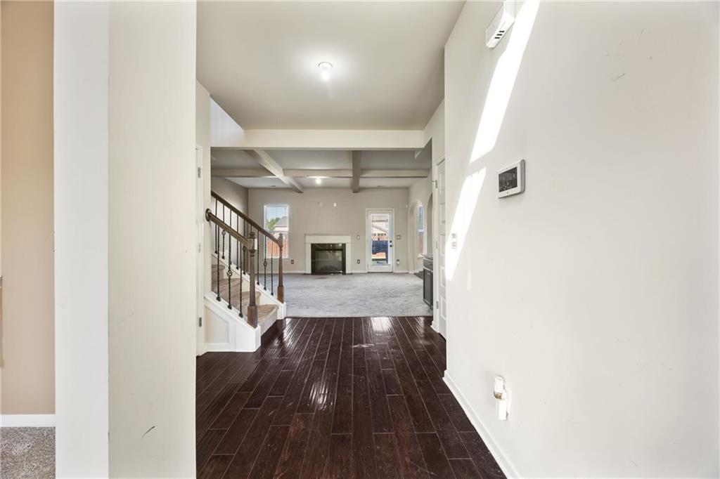6891 Dresden Drive