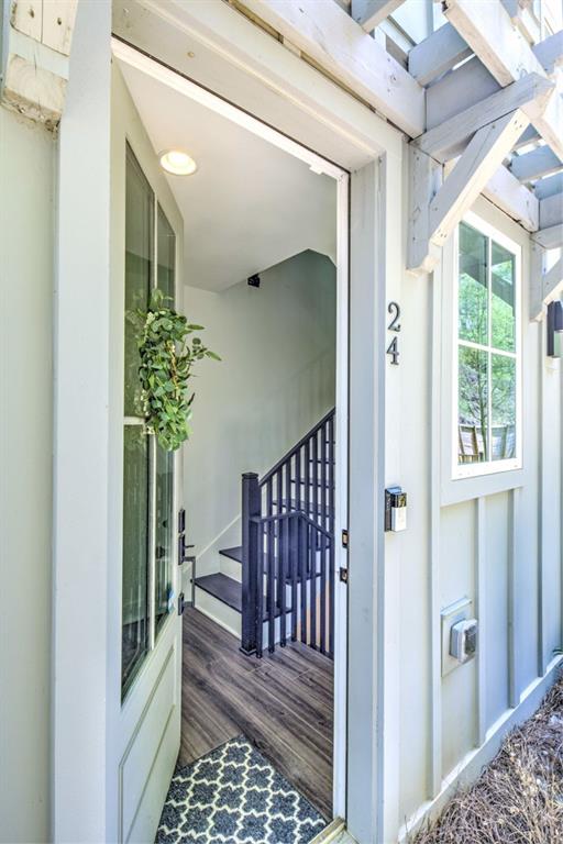 24 Becker Place NW