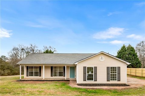 Homes For Sale - 185 Wilson Road<br/> Covington, GA 30016