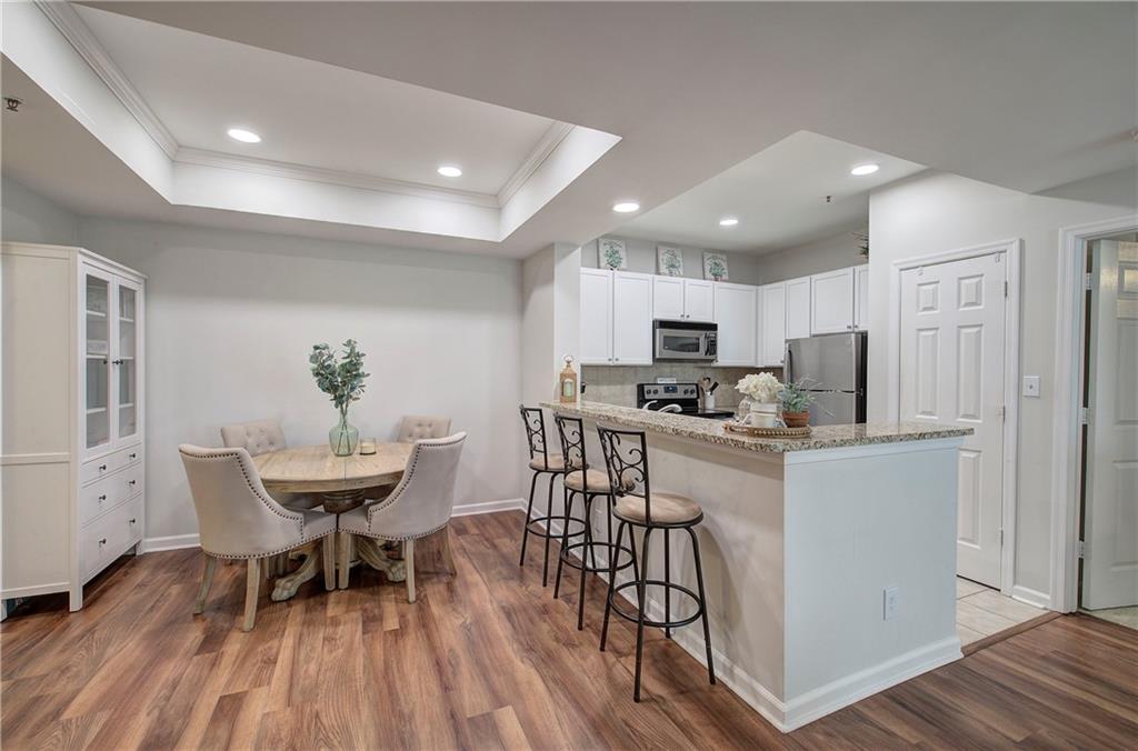 1250 Parkwood Circle SE 300-2107