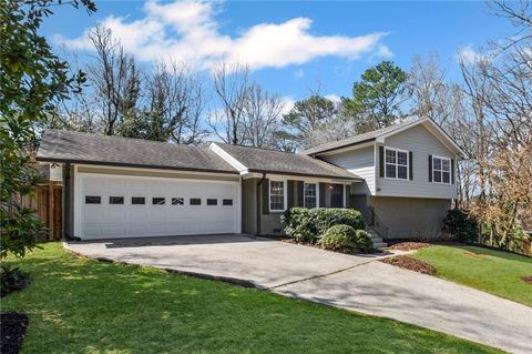 Photo of 260 Mansell Circle, Roswell, GA 30075 (MLS # 7536994)