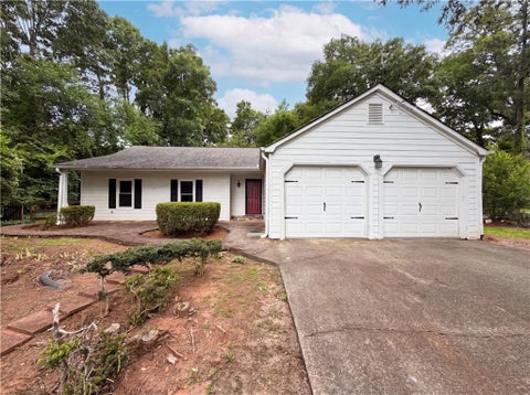 Homes For Sale - 158 Colemans Bluff Drive<br/> Woodstock, GA 30188