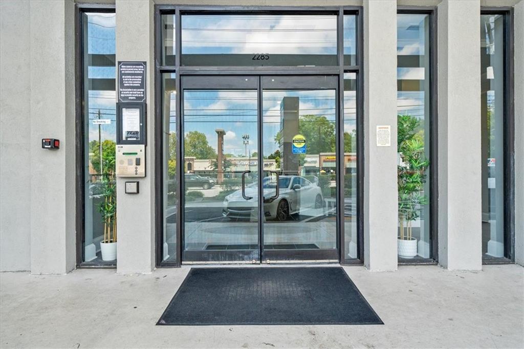 2285 Peachtree Road NE 709