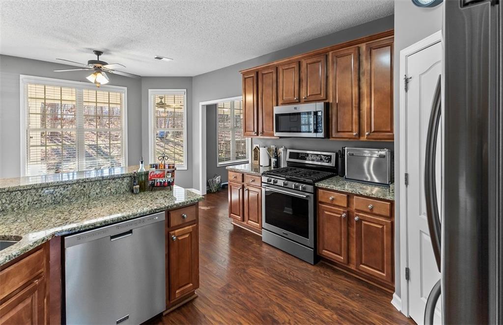 310 Persimmon Drive, Sharpsburg, Georgia image 16
