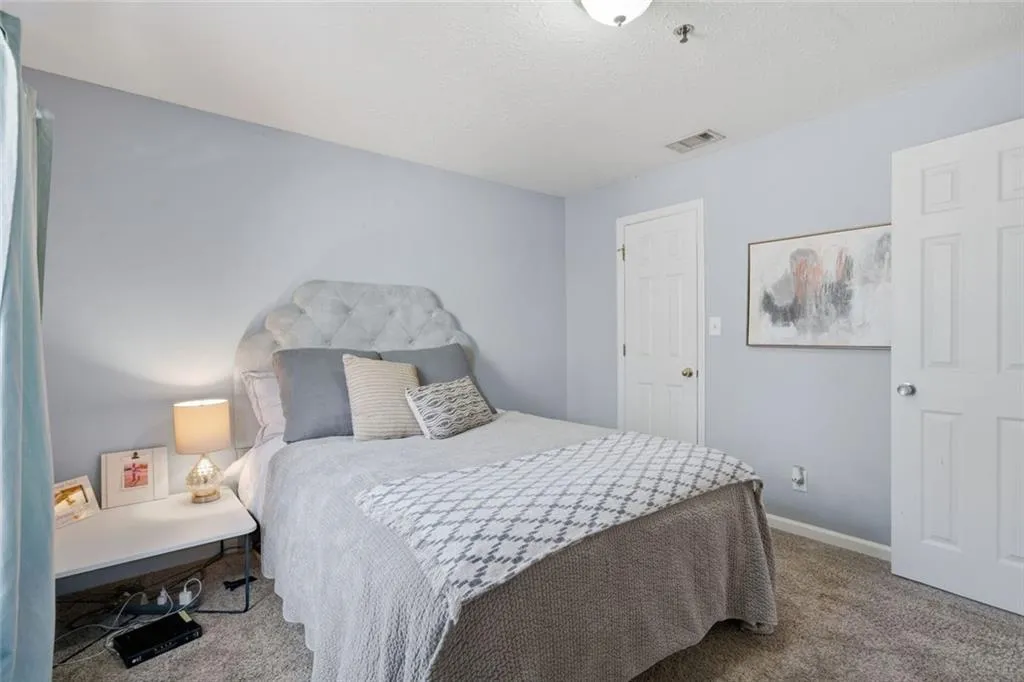 Marietta, Georgia 30067, United States, 3 Bedrooms Bedrooms, ,3 BathroomsBathrooms,Residential,Active,251845