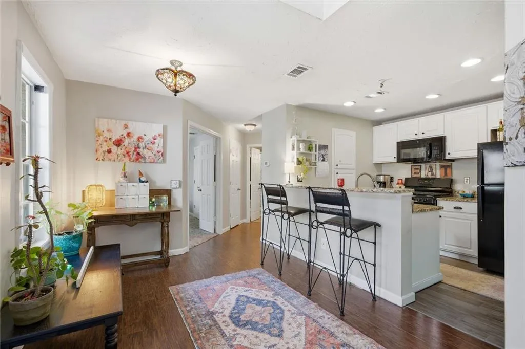 Marietta, Georgia 30067, United States, 3 Bedrooms Bedrooms, ,3 BathroomsBathrooms,Residential,Active,251845