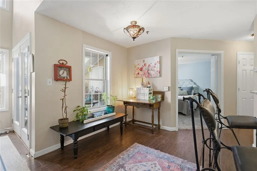 Marietta, Georgia 30067, United States, 3 Bedrooms Bedrooms, ,3 BathroomsBathrooms,Residential,Active,251845