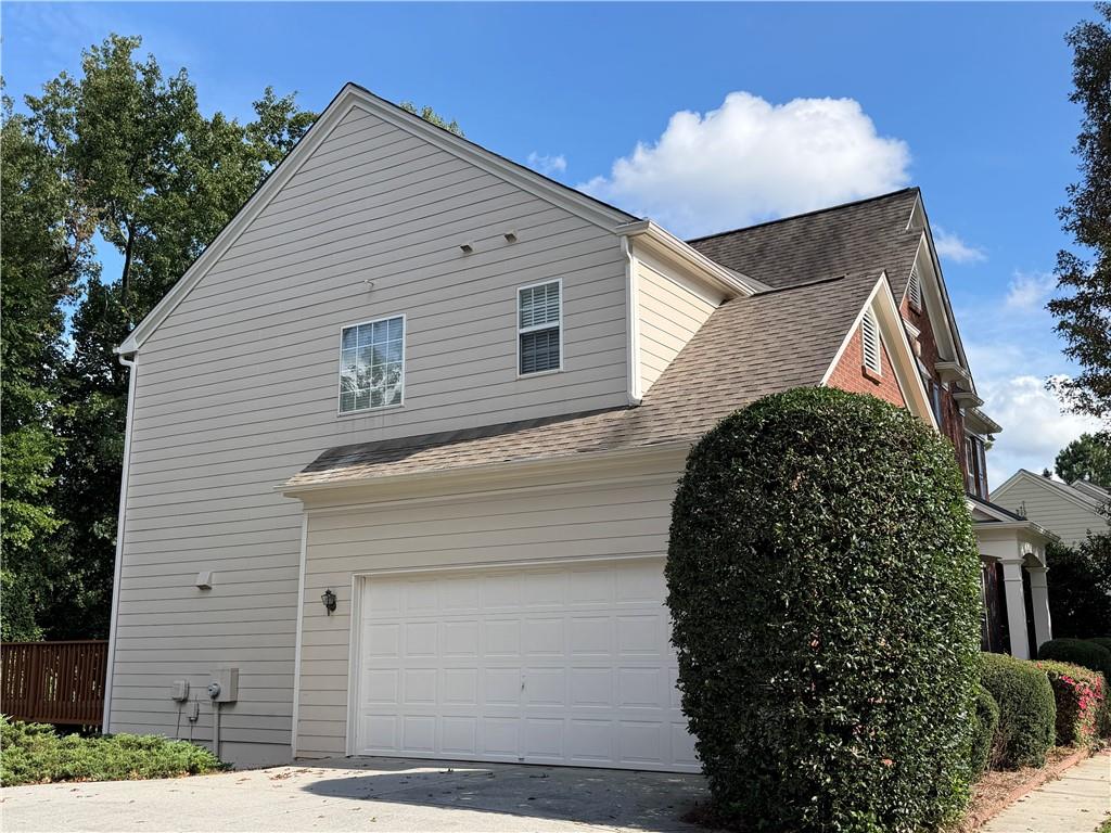555 Midhurst Place