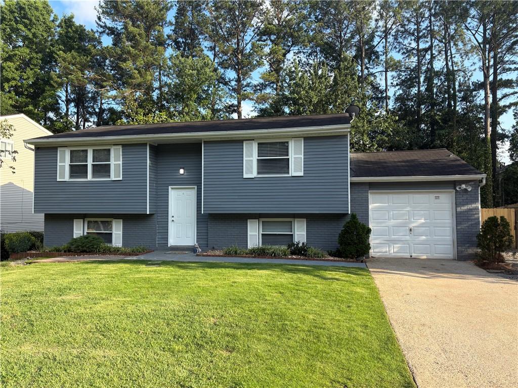 Photo 1 of 28 — 1185 Worthington Hills Drive, Roswell, GA 30076