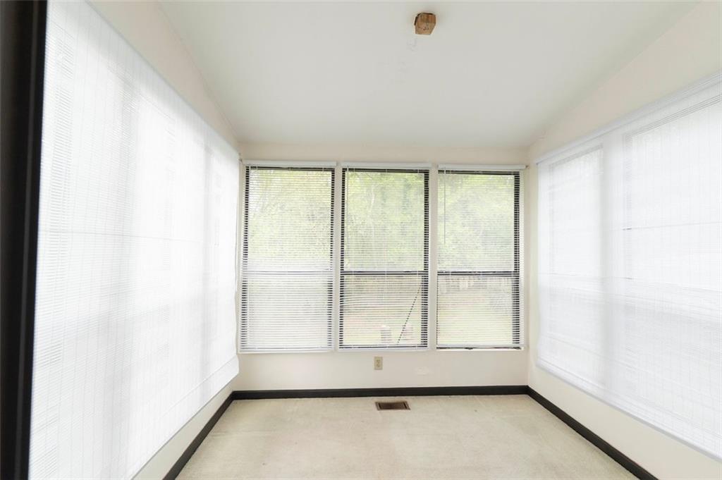 2015 Brookstone Court, Lithia Springs, Georgia image 14
