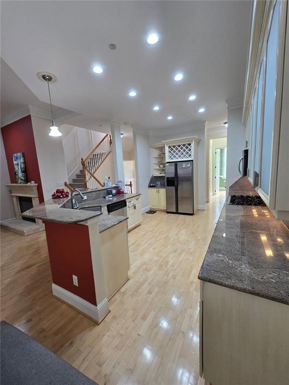 1042 Emory Parc Place