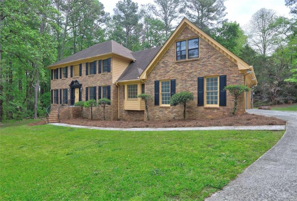 5621 Wildwood Trail