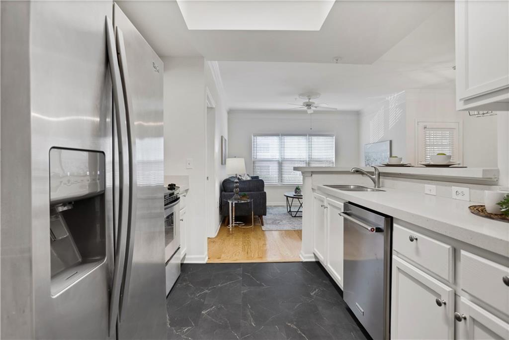 2700 Pine Tree Road NE 1017