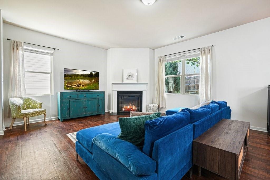 402 Wilshire Court