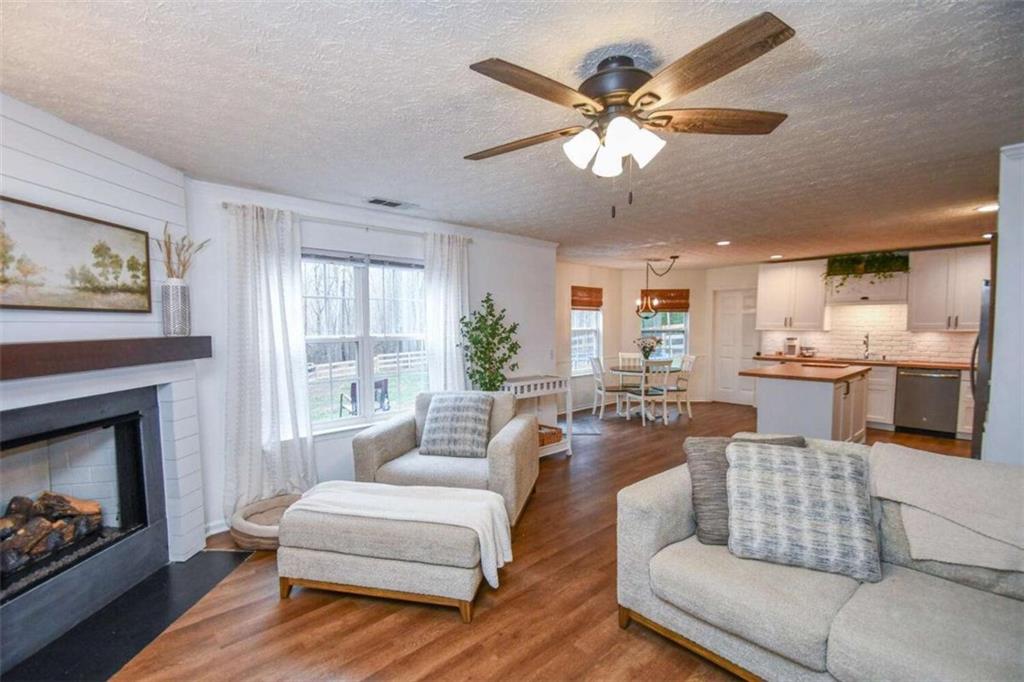 8515 River Hill Commons Drive, Ball Ground, Georgia image 8