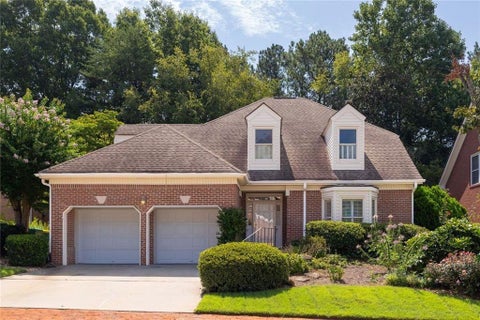 Homes For Sale - 6260 Forest Hills Drive<br/> Peachtree Corners, GA 30092