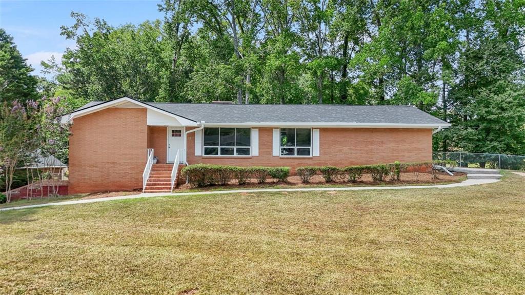 324 PLANTATION Circle