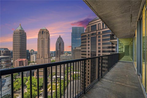 Condo For Sale - 1080 Peachtree Street #2515<br/> Atlanta, GA 30309