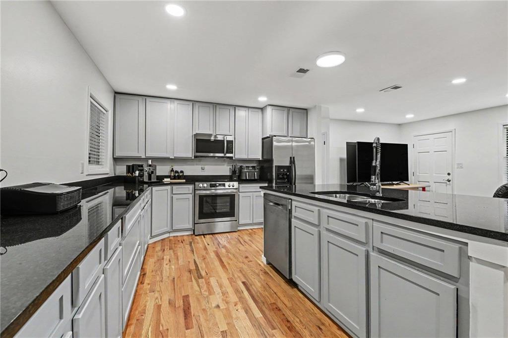 2216 Chestnut Log Drive