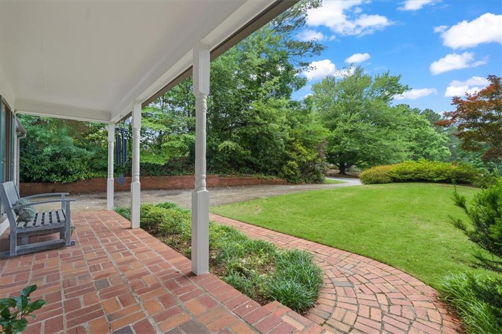 3560 Saxon Way