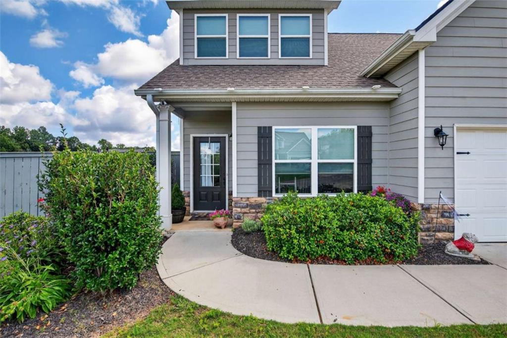 824 Winscape Lane