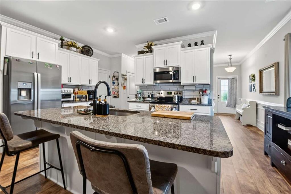 824 Winscape Lane