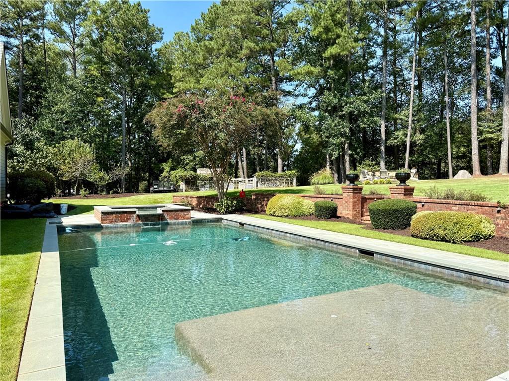 15000 Neese Road