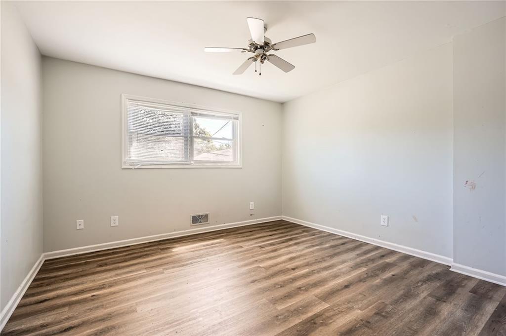 6125 Dunbritan Lane, Atlanta, Georgia image 18