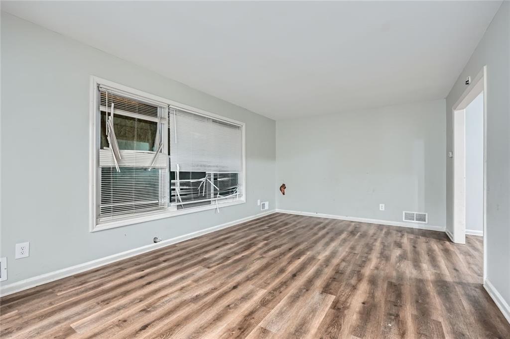 6125 Dunbritan Lane, Atlanta, Georgia image 6
