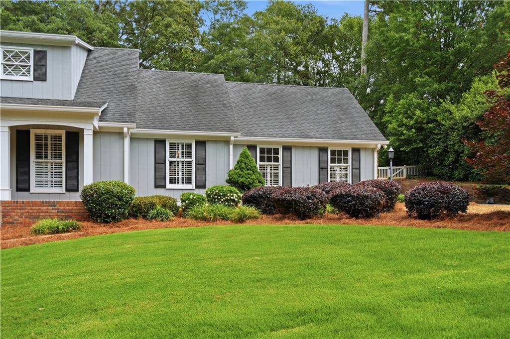 2 Walnut Drive