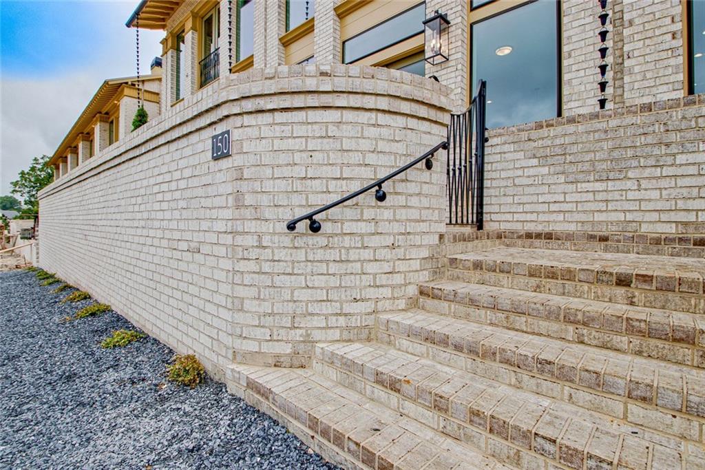 150 Rolison Way
