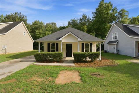 Homes For Sale - 165 Glynn Addy Drive<br/> Stockbridge, GA 30281
