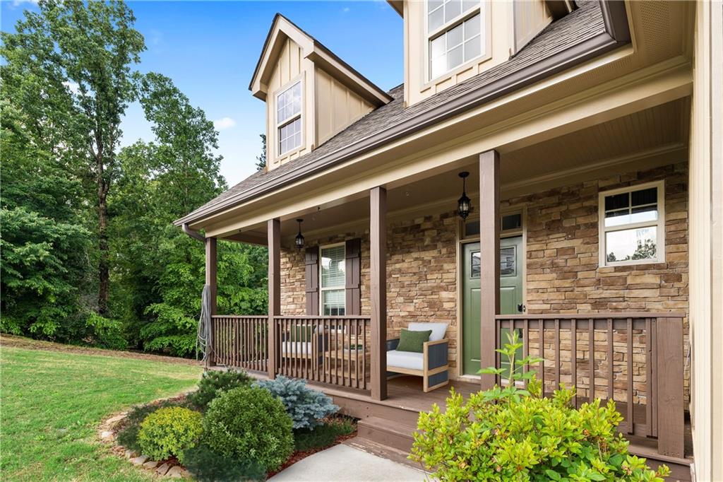 42 Treemont Drive, Cartersville, Georgia image 2
