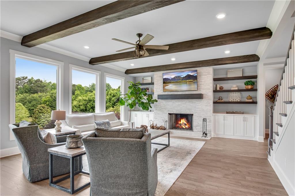 STONEY POINT FARMS - Residential