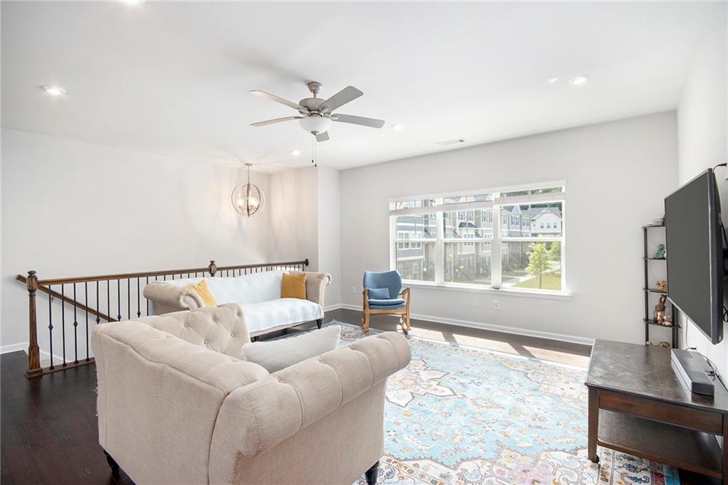 2517 Hedgeway Circle