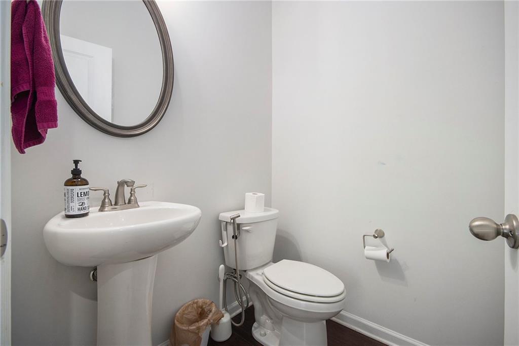 2517 Hedgeway Circle, Kennesaw, Georgia image 15