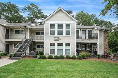 Photo of 3210 Lake Pointe Circle, Roswell, GA 30075 (MLS # 7598622)