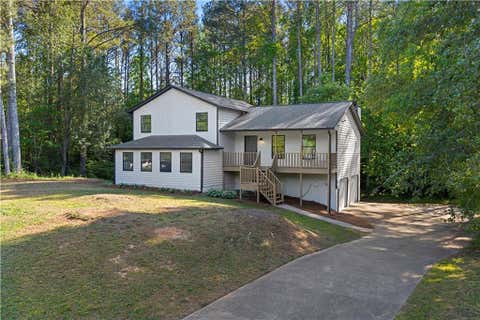 Homes For Sale - 6455 Mill Crossing Court<br/> Acworth, GA 30102